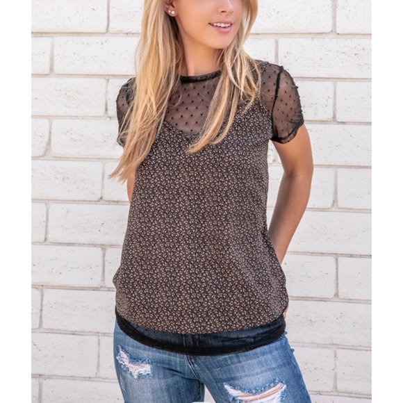 Tops - 🍦SALE Floral Print Polkadot Mesh Top great under cardigan